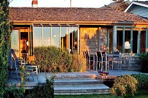 Arch Cape Escape by Avantstay Sensational Clift Top Home w/ Pacific Oc