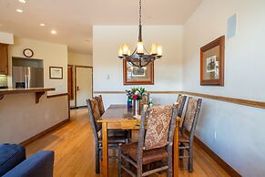 Le Chamonix I by Avantstay Condo w/ Views in Great Location