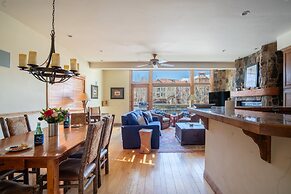 Le Chamonix I by Avantstay Condo w/ Views in Great Location