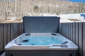 Le Chamonix I by Avantstay Condo w/ Views in Great Location