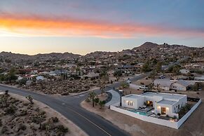 Aria by Avantstay Spectacular & Secluded Desert Oasis w/ Pool