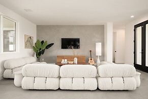 Aria by Avantstay Spectacular & Secluded Desert Oasis w/ Pool