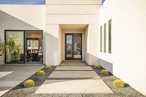 Aria by Avantstay Spectacular & Secluded Desert Oasis w/ Pool