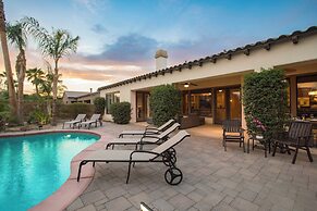 Palisades by Avantstay Gorgeous Backyard w/ Pool, Spa & Games