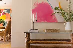 Picasso by Avantstay Artist's Mountain Escape w/ Hot Tub & Views