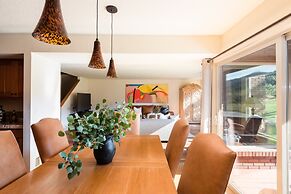Picasso by Avantstay Artist's Mountain Escape w/ Hot Tub & Views