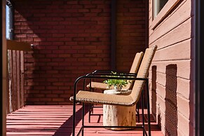 Picasso by Avantstay Artist's Mountain Escape w/ Hot Tub & Views