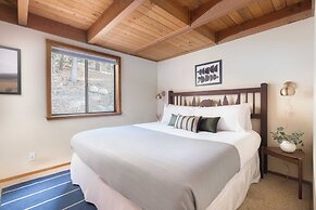 Redwood by Avantstay Secluded Cabin w/ Views & Spa 5mins to Northstar!