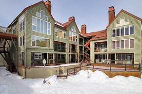 Etta Place 5 by Avantstay Ski In/ Ski Out Unit w/ Views of the Valley!