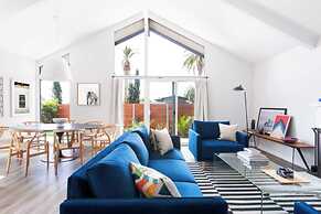 Hamilton I & II by Avantstay Modern 6 BDR w/ Spa & Rooftop Patio