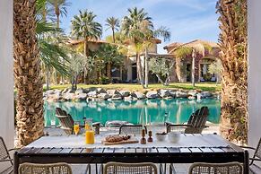 Mirabella by Avantstay Private Lake + Kayaks & Paddle Boating!