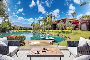 Mirabella by Avantstay Private Lake + Kayaks & Paddle Boating!