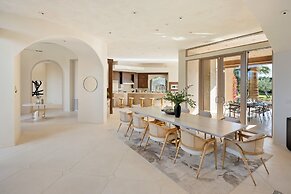 Mirabella by Avantstay Private Lake + Kayaks & Paddle Boating!