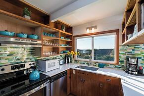 Modern Love by Avantstay Serene Home in Arch Cape w/ Large Yard in Gre