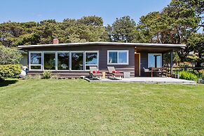 Modern Love by Avantstay Serene Home in Arch Cape w/ Large Yard in Gre