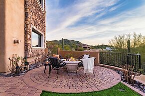 Sunbeam by Avantstay Elegant, Private Desert Home w/ Infinity Pool, Sp