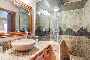 Etta Place Too 103 by Avantstay Close to Town & The Slopes! In Complex