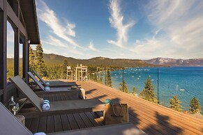 Lakeview by Avantstay Private Waterfront Cabin on Lake Tahoe w/ Hot Tu