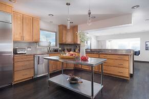 Lakeview by Avantstay Private Waterfront Cabin on Lake Tahoe w/ Hot Tu