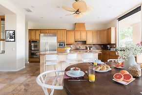 Jacinta by Avantstay Gorgeous & Spacious Getaway w/ Pool, Spa & Pool T