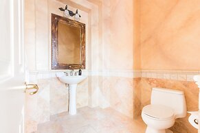 Jacinta by Avantstay Gorgeous & Spacious Getaway w/ Pool, Spa & Pool T