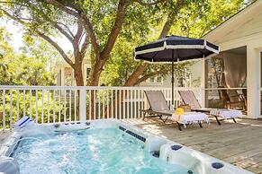 Cast Away by Avantstay Stunning Modern Home Near Beach w/ Two Kitchens