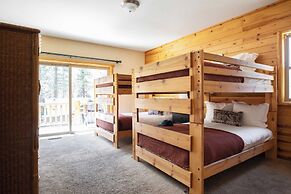 Bernard by Avantstay Luxurious Cabin in Big Bear w/ Hot Tub & Pool Tab