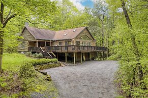 Half Moon by Avantstay 4BR Cabin w/ Large Deck & Yard w/ Patio & Outdo