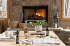 Highline by Avantstay Breathtaking Mountain Home w/ Hot Tub & Views