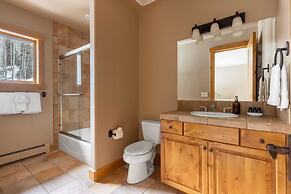 Highline by Avantstay Breathtaking Mountain Home w/ Hot Tub & Views