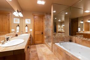 Highline by Avantstay Breathtaking Mountain Home w/ Hot Tub & Views