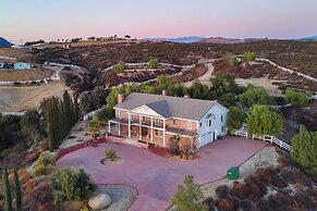 Warhol by Avantstay Expansive Estate Stunning Wine Cty Views