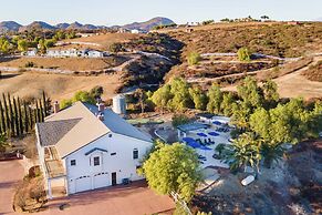 Warhol by Avantstay Expansive Estate Stunning Wine Cty Views