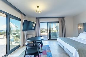Bombien Yalıkavak  +13 Adult only