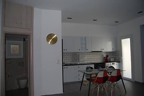 GTD33702 - Feel the Acropolis Apt