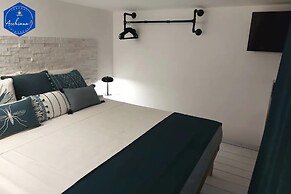 Stylish Apartment in Trapani City Center & Sea