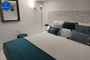 Stylish Apartment in Trapani City Center & Sea