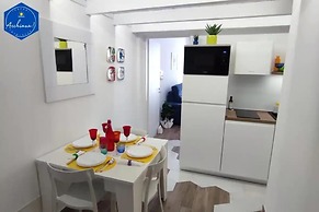 Stylish Apartment in Trapani City Center & Sea