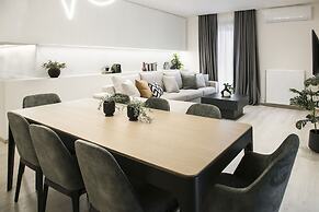 Ultra Chic Modern 4 Bedrooms Apartment in Athens