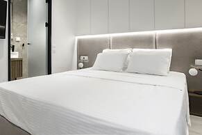 Ultra Chic Modern 4 Bedrooms Apartment in Athens