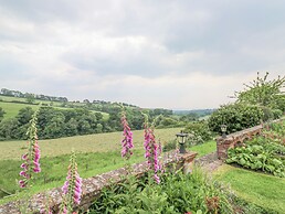 Harcombe House Bungalow 1