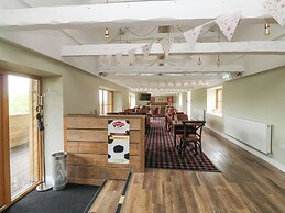 Harcombe House Bungalow 1