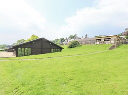 Harcombe House Bungalow 1