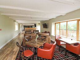 Harcombe House Bungalow 1