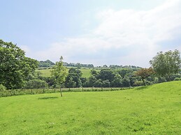 Harcombe House Bungalow 1