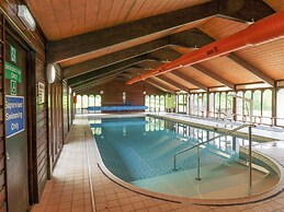 Harcombe House Bungalow 1