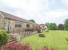 Harcombe House Bungalow 1