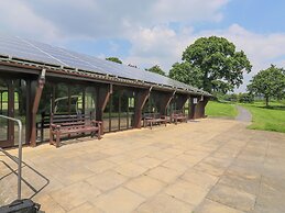 Harcombe House Bungalow 1