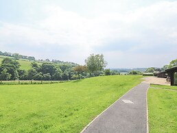 Harcombe House Bungalow 1