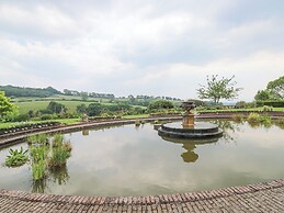 Harcombe House Bungalow 1